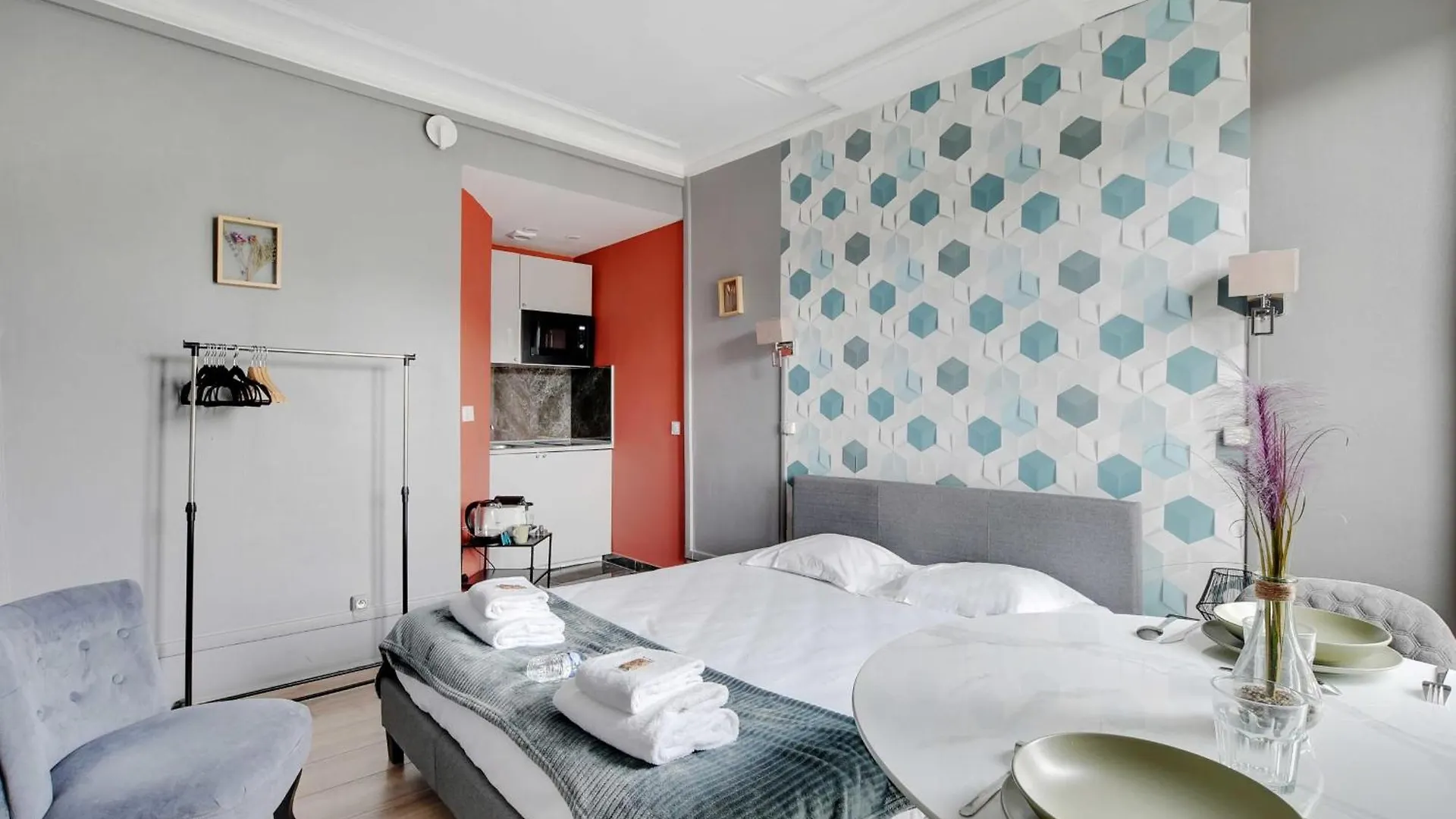 Residence Republique - Magenta Paris Apartment