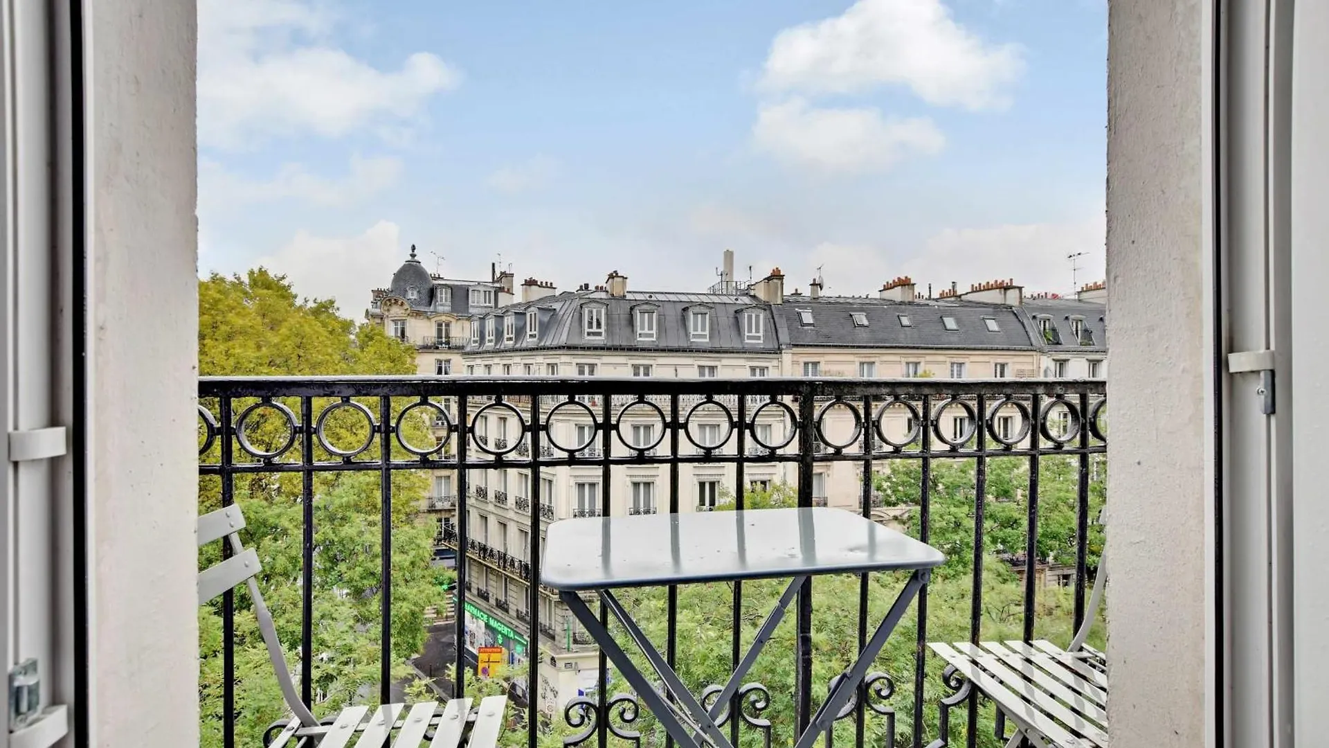Residence Republique - Magenta Paris Apartment