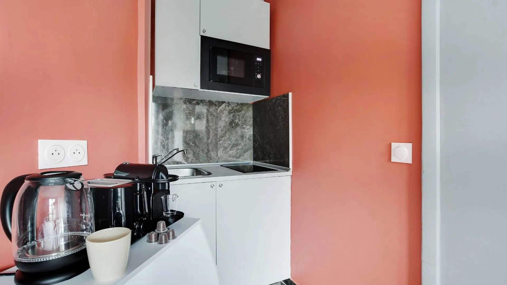 Residence Republique - Magenta Paris 0*,  France