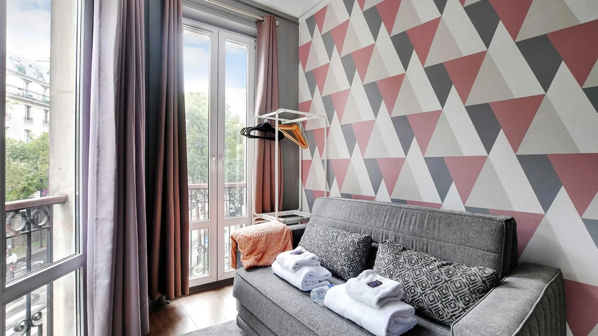 Residence Republique - Magenta Paris