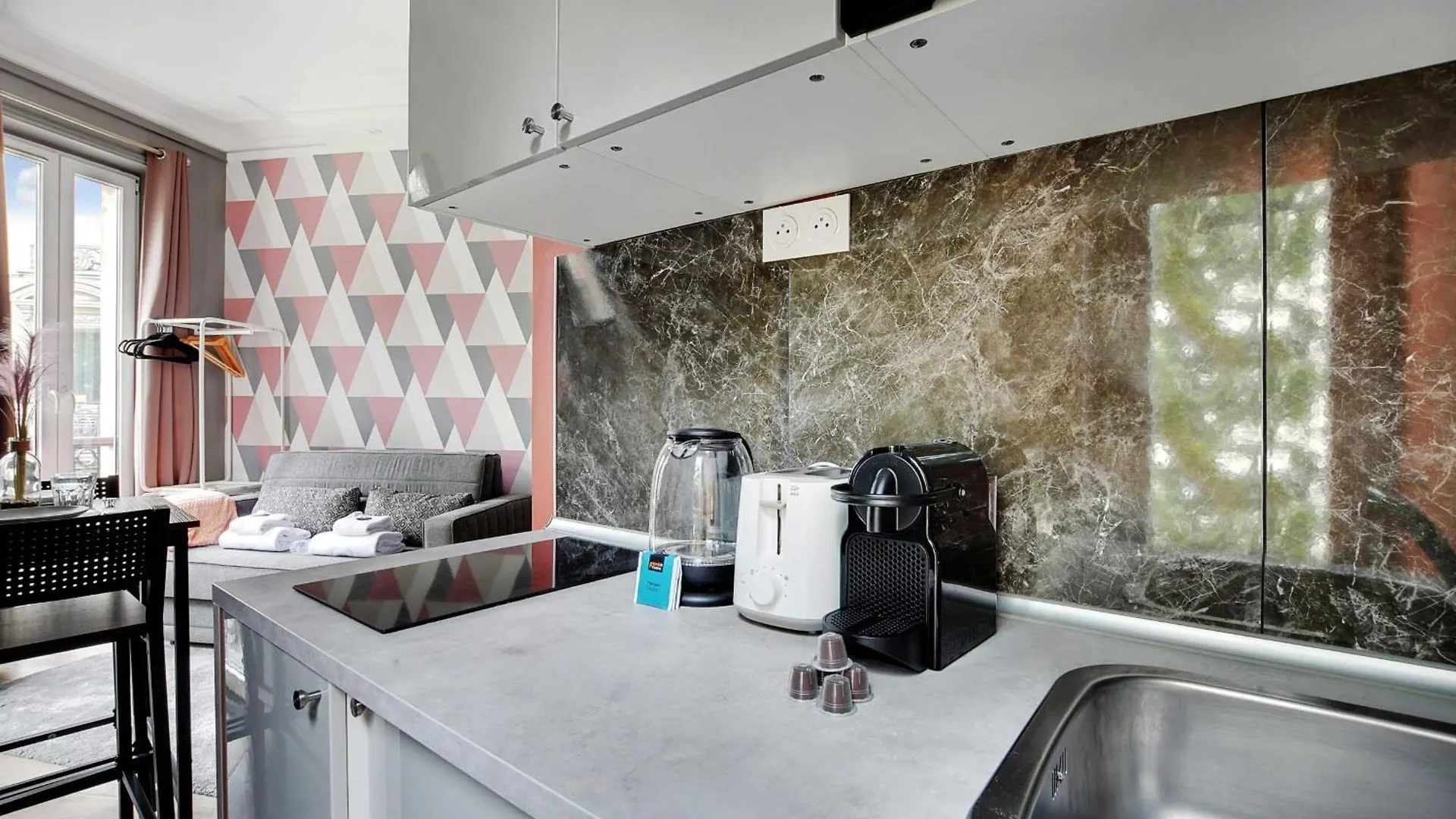 Residence Republique - Magenta Paris France