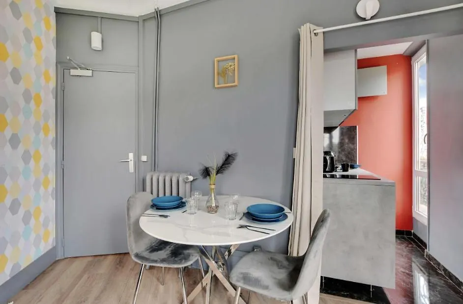 Residence Republique - Magenta Paris Apartment