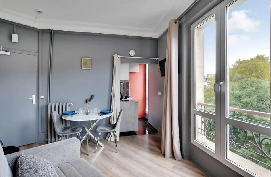 Residence Republique - Magenta Paris Apartment