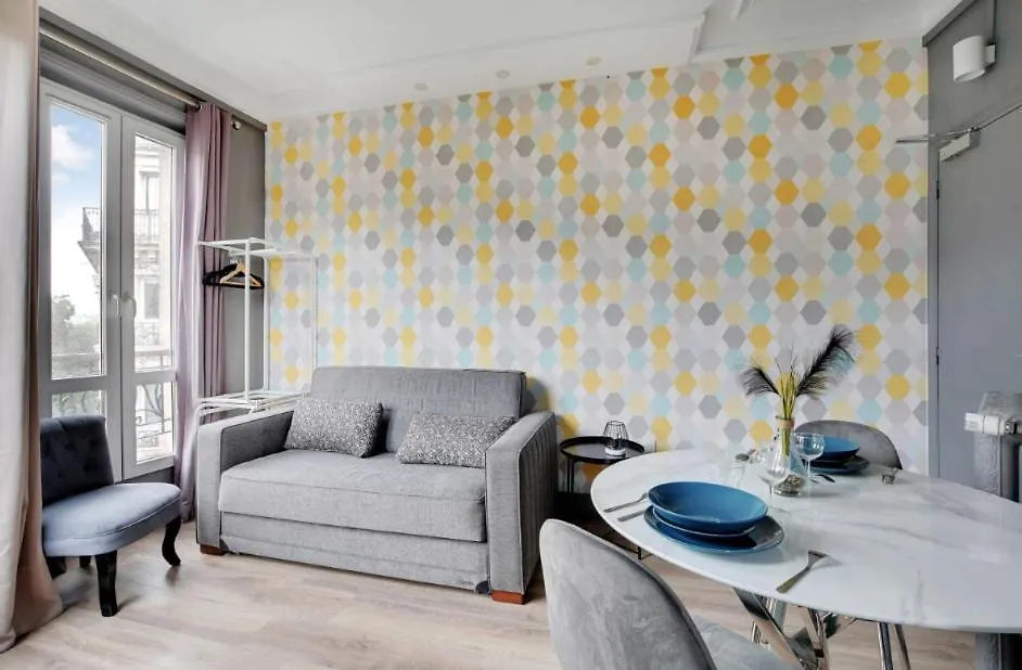 Residence Republique - Magenta Paris 0*,  France